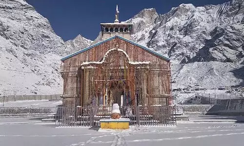 കനത്ത മഴയെ തുടർന്ന്‌ കേദാർനാഥ്‌ യാത്ര നിർത്തിവച്ചു