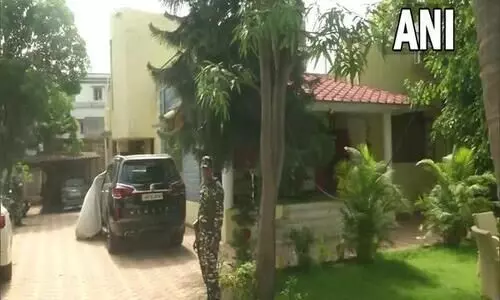 പൂജ സിംഗൽ കേസ്: റാഞ്ചിയിലും മുസഫർപൂരിലും ഇ.ഡി റെയ്ഡ്