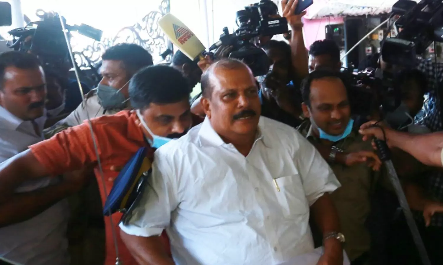 മതവിദ്വേഷ പ്രസംഗം; പി.സി. ജോർജിന്‍റെ ജാമ്യം റദ്ദാക്കിയത് ജാമ്യ വ്യവസ്ഥ ലംഘിച്ചതിനാൽ