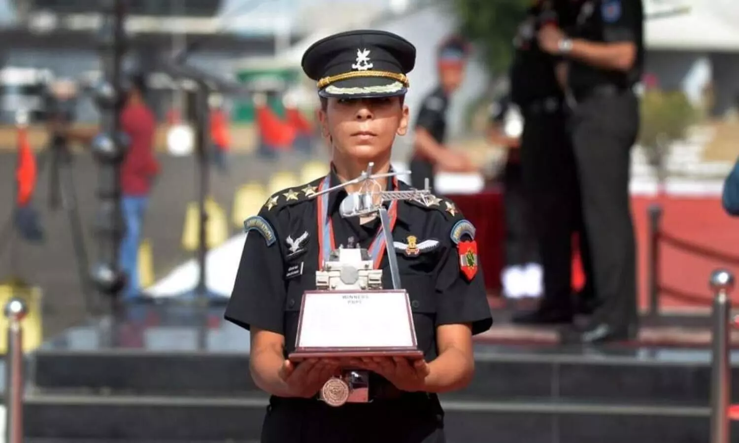 കരസേനയിലെ ആദ്യ വനിത യുദ്ധവിമാന പൈലറ്റായി ക്യാപ്റ്റൻ അഭിലാഷ