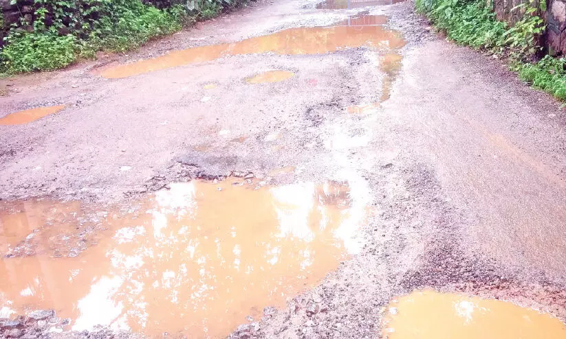 കുറ്റ്യാടി സ്രാമ്പി-തട്ടാർകണ്ടിക്കടവ്​ റോഡ്​ നന്നാക്കണം –ഓംബുഡ്​സ്മാൻ