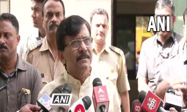 പേരറിവാളനുമായി കൂടിക്കാഴ്ച: എം.കെ സ്റ്റാലിനെതിരെ രൂക്ഷ വിമർശനവുമായി ശിവസേന പേരറിവാളനുമായി കൂടിക്കാഴ്ച: എം.കെ സ്റ്റാലിനെതിരെ രൂക്ഷ വിമർശനവുമായി ശിവസേന