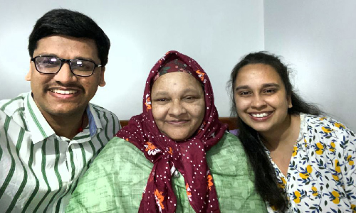 മക്കൾ തേടിയെത്തി; കോ​ഴി​ക്കോ​ട്​ മാ​ന​സി​കാ​രോ​ഗ്യ കേ​ന്ദ്ര​ത്തി​ൽ ക​ഴി​ഞ്ഞ പു​ണെ സ്വദേശി നാട്ടിലേക്ക് മടങ്ങി