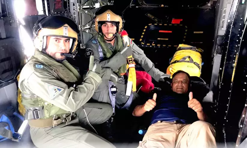 ഇന്ത്യൻ കപ്പലിലെ കാലൊടിഞ്ഞ നാവികനെ രക്ഷിച്ചു