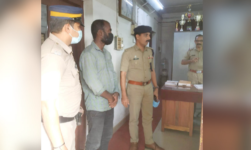 കൊച്ചിയിൽ പിടിയിലായ അശോകനെ കാഞ്ഞങ്ങാട്ടെത്തിച്ചു