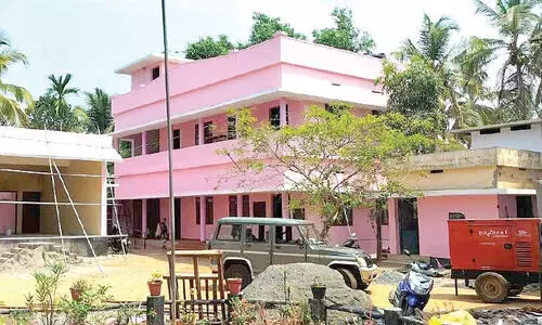 അ​ട​ച്ചു​പൂ​ട്ട​ലി​ല്‍നി​ന്ന് മി​ക​വിന്‍റെ കേ​​ന്ദ്ര​മാ​യി​ എ​ട​ക്ക​ഴി​യൂ​ര്‍ ജി.​എ​ല്‍.​പി സ്കൂ​ള്‍