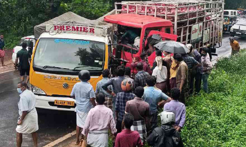 ദേശീയപാതയിൽ ലോറികൾ കൂട്ടിയിടിച്ച് ഒരാൾക്ക് പരിക്ക്