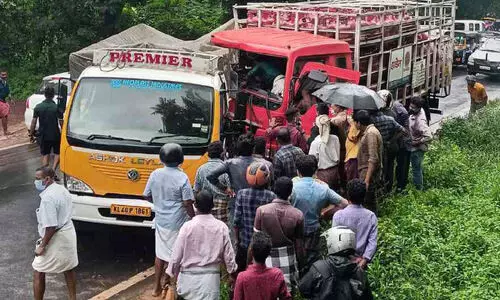 ദേശീയപാതയിൽ ലോറികൾ കൂട്ടിയിടിച്ച് ഒരാൾക്ക് പരിക്ക്