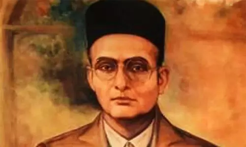 സവർക്കർ പിന്തുണച്ചത് ബ്രിട്ടീഷുകാരെ; സലാർജംങ് മ്യൂസിയത്തിലെ ചിത്രം നീക്കം ചെയ്യണമെന്ന് കോൺഗ്രസ്