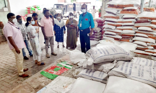 പലചരക്ക് മൊത്ത വ്യാപാര സ്ഥാപനങ്ങളിൽ പരിശോധന