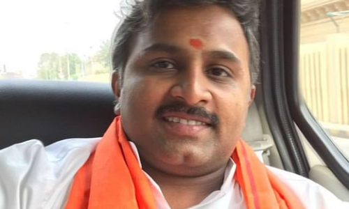 വംശീയ കലാപത്തിന് ആഹ്വാനം; തീവ്ര ഹിന്ദുത്വ നേതാവ് പ്രതിഷ് വിശ്വനാഥനെതിരെ ഡി.ജി.പിക്ക് പരാതി