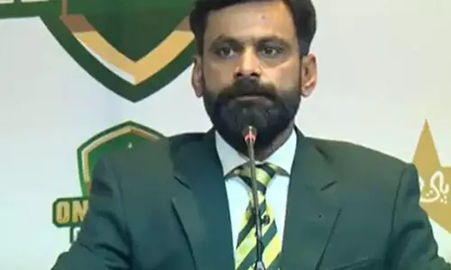 ലാഹോറിലെ പമ്പുകളിൽ പെട്രോളില്ല, എ.ടി.എമ്മുകളിൽ പണവും; വിമർശനവുമായി ക്രിക്കറ്റ് താരം മുഹമ്മദ് ഹഫീസ്