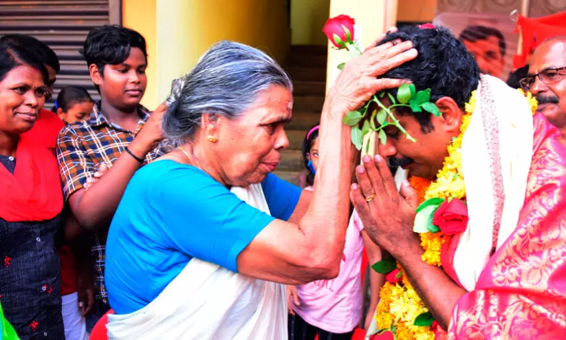 ഡോക്ടർക്കറിയാം തൃക്കാക്കരയുടെ ഹൃദയമിടിപ്പ്