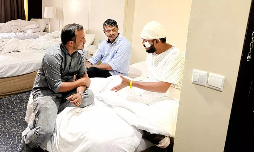 ചില്ലുകള്‍ തലയിൽ തുളഞ്ഞുകയറി; ഞെട്ടല്‍ മാറാതെ സിദ്ദീഖ്