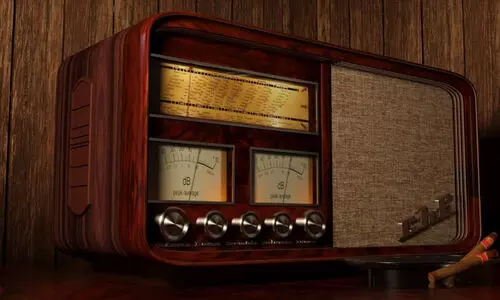 ഇണപ്രാവുകൾ മുതൽ കുപ്പിവള വരെ ഇണപ്രാവുകൾ മുതൽ കുപ്പിവള വരെ