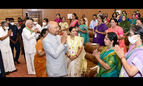 വനിത സമാജികരുടെ ദേശീയ സമ്മേളനം: സഭകളിൽ തുല്യപ്രാതിനിധ്യം ഉറപ്പാക്കണം