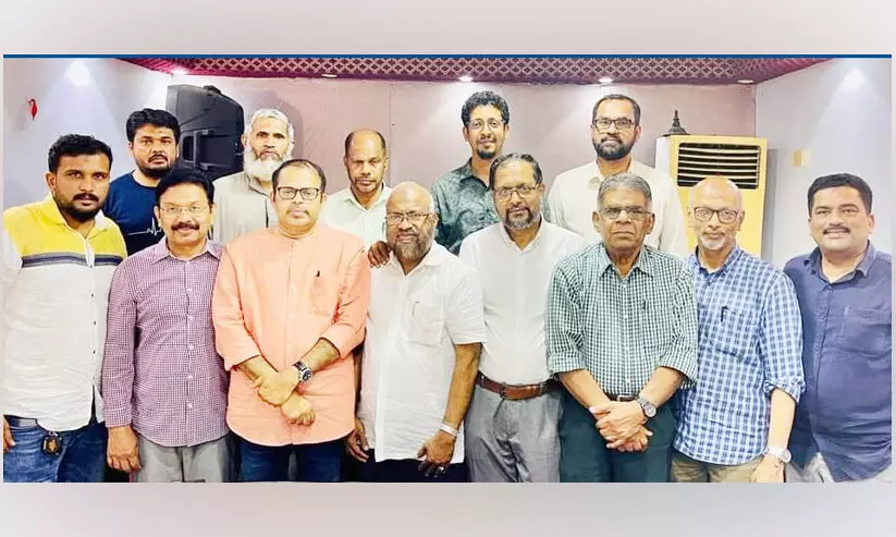 ജിദ്ദ ഹജ്ജ് വെൽഫെയർ ഫോറം ഹജ്ജ് സേവന പ്രവർത്തനങ്ങൾക്ക് തുടക്കമായി ജിദ്ദ ഹജ്ജ് വെൽഫെയർ ഫോറം ഹജ്ജ് സേവന പ്രവർത്തനങ്ങൾക്ക് തുടക്കമായി