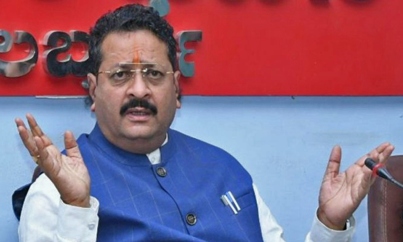 ഹിജാബ് ധരിക്കുന്ന വിദ്യാർഥികളെ വിദ്യാലയത്തിൽ നിന്ന് പുറത്താക്കണമെന്ന് ബി.ജെ.പി എം.എൽ.എ ഹിജാബ് ധരിക്കുന്ന വിദ്യാർഥികളെ വിദ്യാലയത്തിൽ നിന്ന് പുറത്താക്കണമെന്ന് ബി.ജെ.പി എം.എൽ.എ