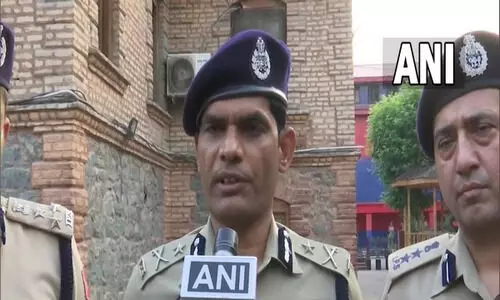 ടി.വി താരം അമ്രീൻ ഭട്ടിനെ കൊലപ്പെടുത്തിയ ഭീകരരെ വധിച്ച് സൈന്യം; മൂന്ന് ദിവസത്തിനിടെ ഏറ്റുമുട്ടലിൽ 10 പേരെ വധിച്ചു    ​