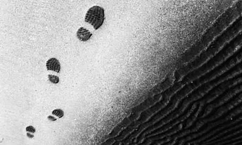 അച്ഛൻ എവിടെ?