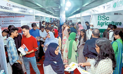 ഉപരിപഠനത്തിന്‍റെ ദക്ഷിണേന്ത്യൻ മുഖമായി എജുകഫെയിലെ സ്റ്റാളുകൾ