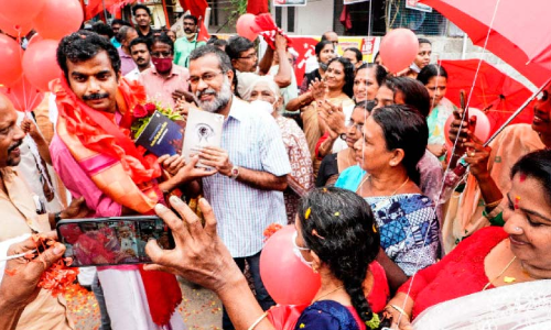 ആവേശത്തോടെ ഡോ. ജോ ജോസഫ്