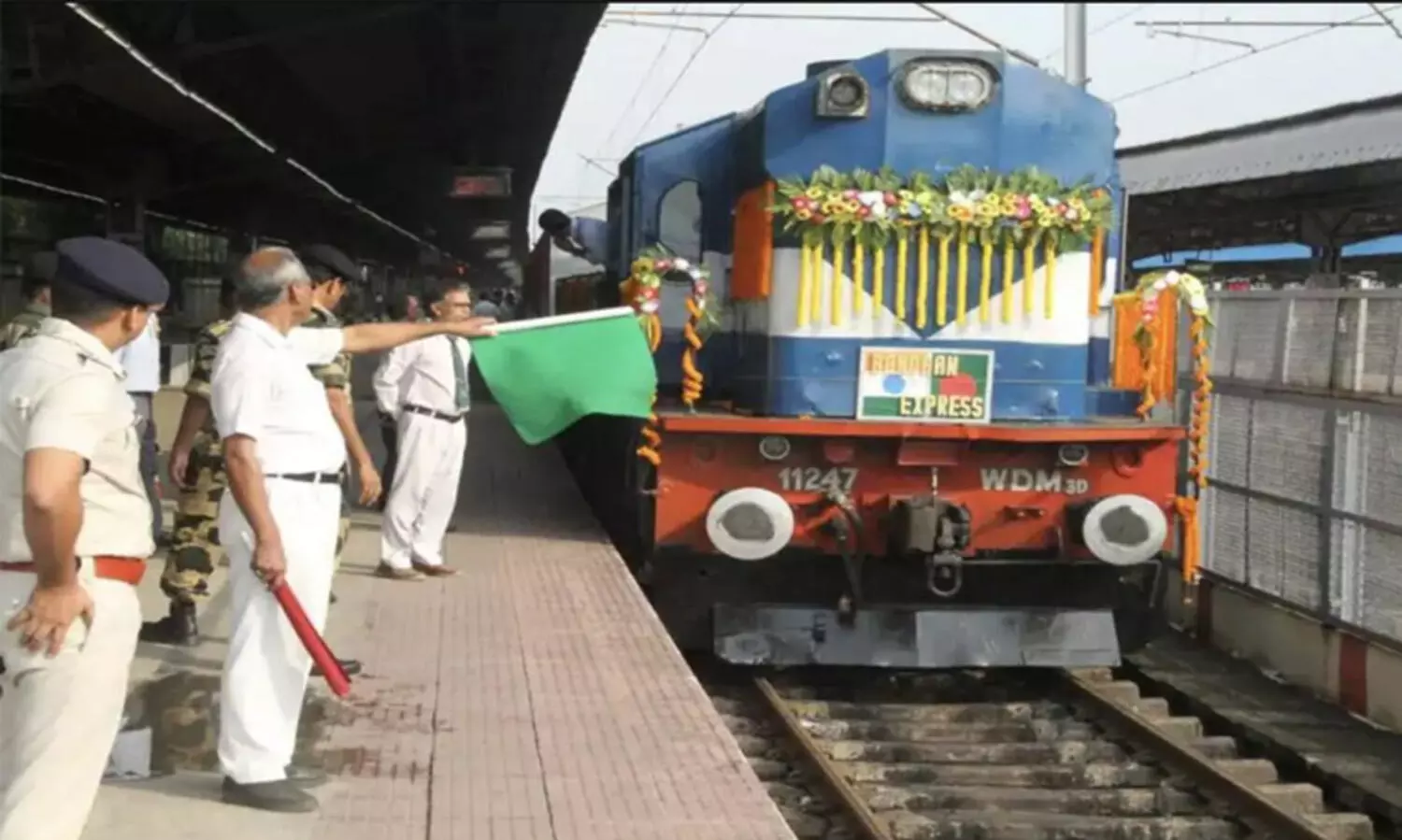 രണ്ട് വർഷത്തിന് ശേഷം ഇന്ത്യ-ബംഗ്ലാദേശ് ട്രെയിൻ സർവിസുകൾ പുനരാരംഭിച്ചു