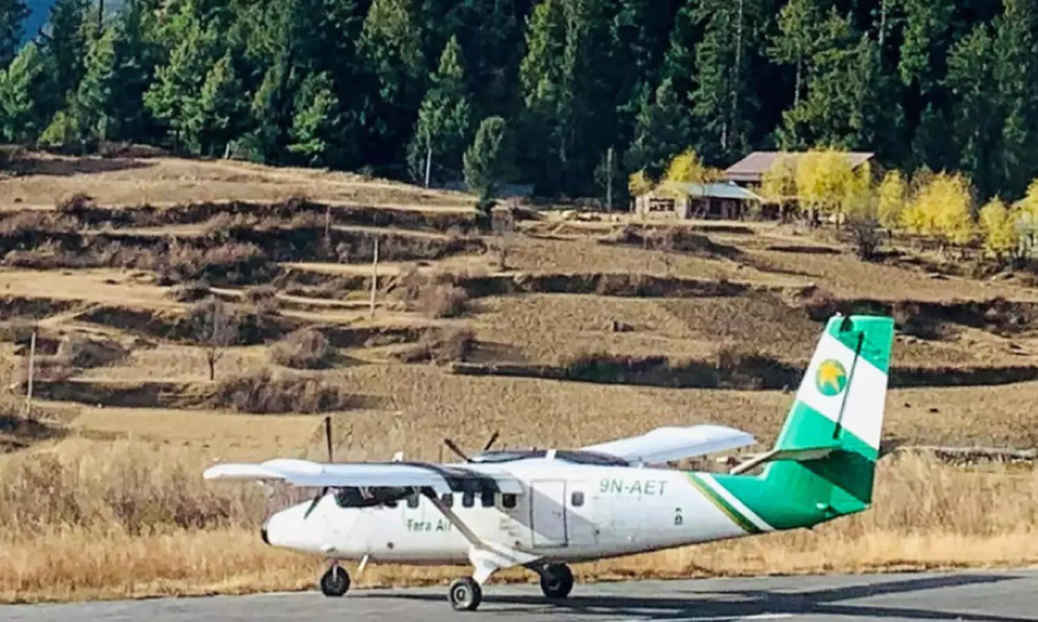 നേപ്പാൾ വിമാനം ​കാണാതായ സംഭവം: മുംബൈ കുടുംബത്തിനായി പ്രാർഥനയോടെ രാജ്യം