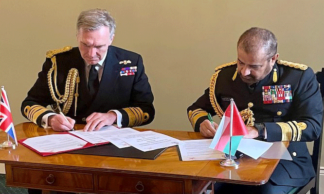 പ്രതിരോധ കരാറിൽ ഒമാനും യു.കെയും ഒപ്പുവെച്ചു പ്രതിരോധ കരാറിൽ ഒമാനും യു.കെയും ഒപ്പുവെച്ചു