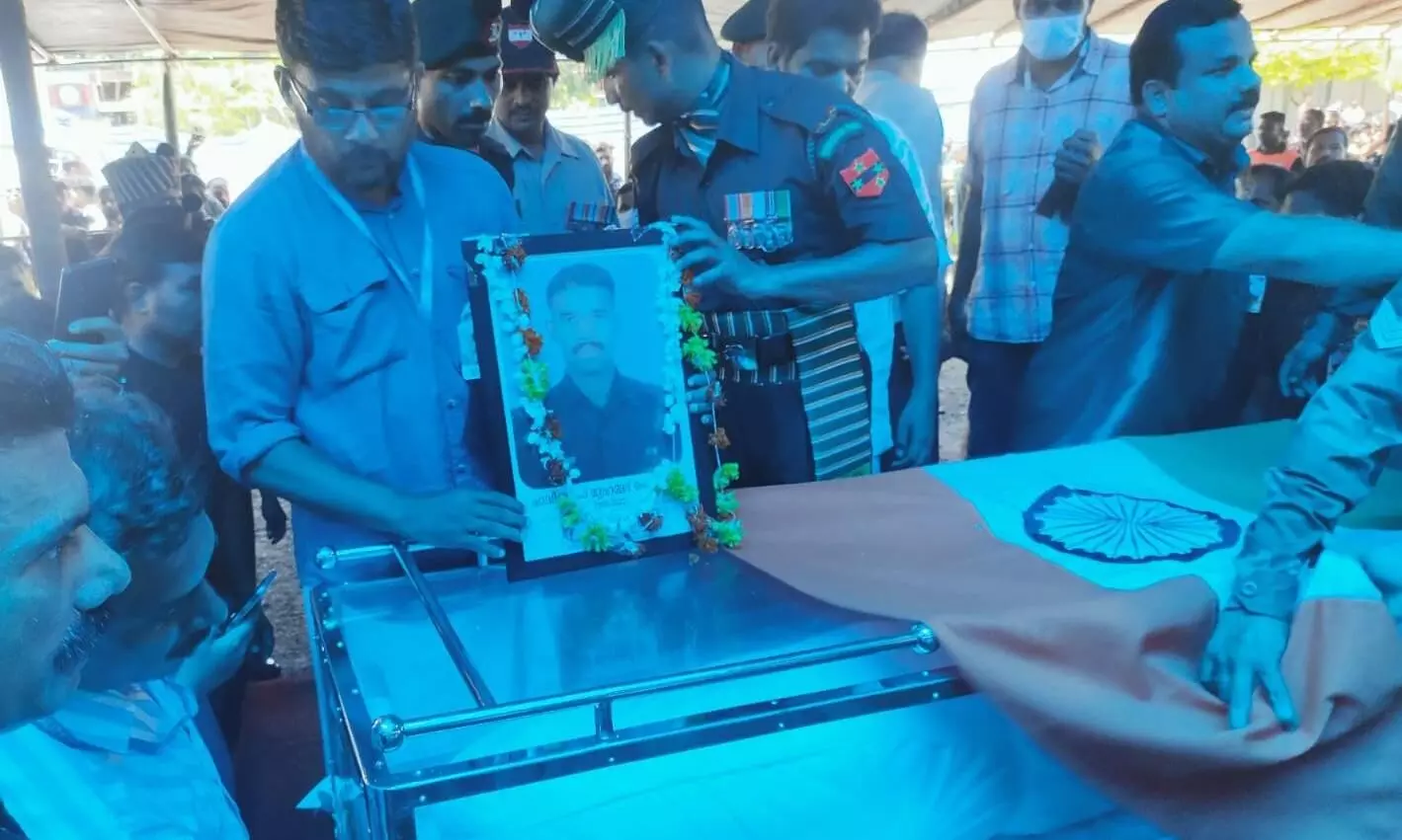 ധീര ജവാൻ മുഹമ്മദ് സൈജലിന് നാടിന്റെ ബിഗ് സല്യൂട്ട് ധീര ജവാൻ മുഹമ്മദ് സൈജലിന് നാടിന്റെ ബിഗ് സല്യൂട്ട്