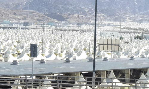 ഹ​ജ്ജ് 2022: മി​ന​യി​ൽ ഒ​രു​ക്കം പു​രോ​ഗ​മി​ക്കു​ന്നു