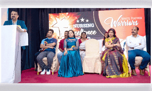 കണ്ണൂർ എക്സ്പാറ്റ്സ് അസോസിയേഷൻ നഴ്സുമാരെ ആദരിച്ചു