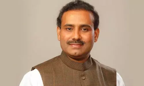 കോവിഡ് കേസുകൾ വർധിക്കുന്ന ജില്ലകളിലുള്ളവർ മാസ്‌ക് ധരിക്കണമെന്ന് മഹാരാഷ്ട്ര ആരോഗ്യമന്ത്രി