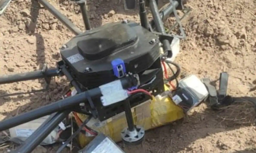 കശ്മീരിൽ ഗ്രനേഡുകളും ബോംബുകളുമായെത്തിയ പാക് ഡ്രോൺ വെടിവെച്ചിട്ടു