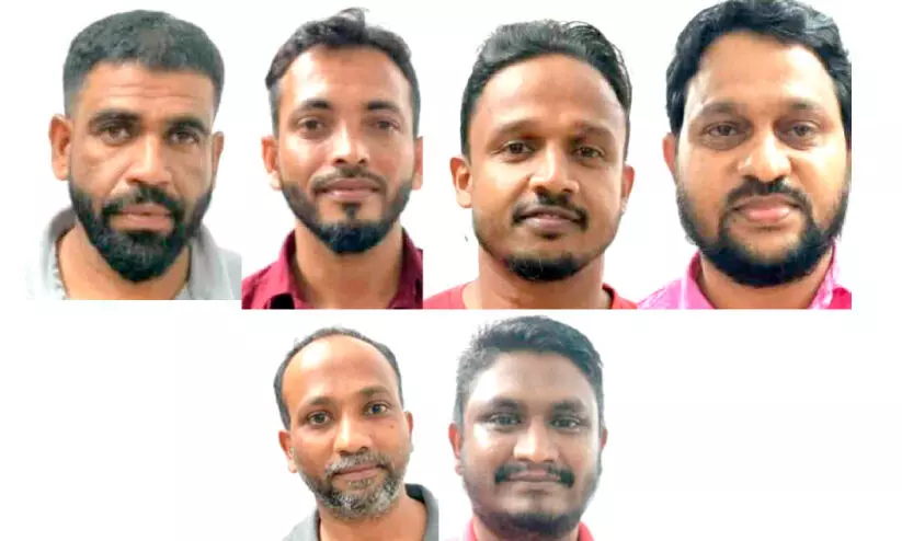 പൊലീസ് വാഹനം തടഞ്ഞ പോപുലർ ഫ്രണ്ട് പ്രവർത്തകർ അറസ്റ്റിൽ