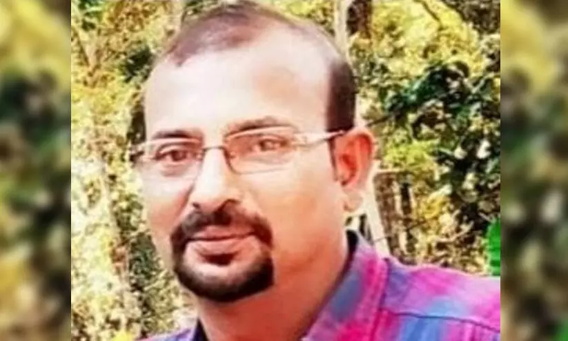 റാബിഖിൽ വാഹനാപകടം: കൊല്ലം സ്വദേശിയും നേപ്പാൾ പൗരനും മരിച്ചു റാബിഖിൽ വാഹനാപകടം: കൊല്ലം സ്വദേശിയും നേപ്പാൾ പൗരനും മരിച്ചു