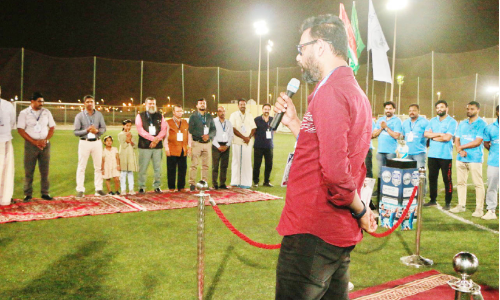 ഡിഫ സൂപ്പര്‍ കപ്പിന്‌ വര്‍ണാഭ തുടക്കം