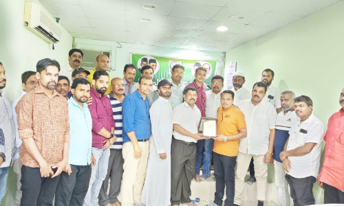 നജീബ് കട്ടുപ്പാറക്ക് ജിദ്ദ പെരിന്തൽമണ്ണ മണ്ഡലം കെ.എം.സി.സി യാത്രയയപ്പ് നൽകി