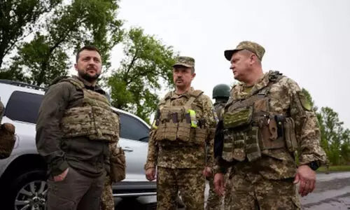 നഗരത്തെ പ്രതിരോധിക്കാൻ ശ്രമിക്കാത്തതിന് ഖാർകിവ് സുരക്ഷ മേധാവിയെ പുറത്താക്കി സെലൻസ്കി