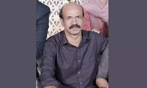 പുഴയിൽ ചാടിയ ഇറിഗേഷൻ വകുപ്പ് ജീവനക്കാരന്റെ മൃതദേഹം കണ്ടെത്തി പുഴയിൽ ചാടിയ ഇറിഗേഷൻ വകുപ്പ് ജീവനക്കാരന്റെ മൃതദേഹം കണ്ടെത്തി