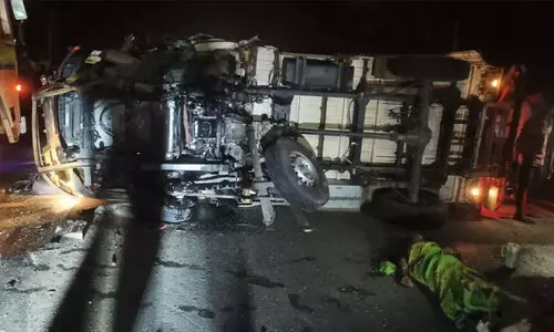 തീർഥാടന സംഘം സഞ്ചരിച്ച മിനിവാന്‍ മറിഞ്ഞ് ഏഴ് പേർ മരിച്ചു