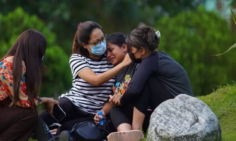 ജീവിതത്തിൽ വഴിപിരിഞ്ഞവർ മരണത്തിലൊന്നിച്ച്... ജീവിതത്തിൽ വഴിപിരിഞ്ഞവർ മരണത്തിലൊന്നിച്ച്...