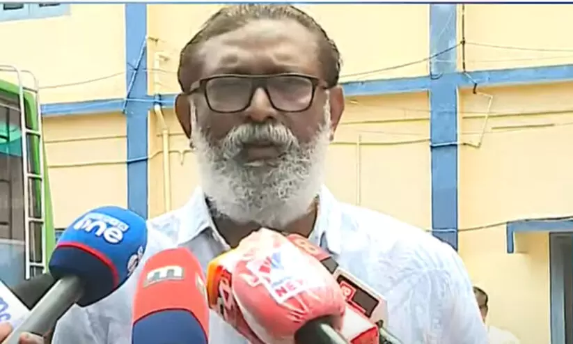 നടിയെ ആക്രമിച്ച കേസ് ചർച്ച ചെയ്യപ്പെടേണ്ടത്; തെരഞ്ഞെടുപ്പിൽ ഉപയോഗിക്കണോ എന്നത് ഓരോരുത്തരുടെയും തീരുമാനം - ലാൽ നടിയെ ആക്രമിച്ച കേസ് ചർച്ച ചെയ്യപ്പെടേണ്ടത്; തെരഞ്ഞെടുപ്പിൽ ഉപയോഗിക്കണോ എന്നത് ഓരോരുത്തരുടെയും തീരുമാനം - ലാൽ