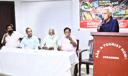 വാ​യ പാ​തി മൂ​ടി​ക്കെ​ട്ടി ജീ​വി​ക്കാ​നാ​വി​ല്ല –ക​ൽ​പ​റ്റ നാ​രാ​യ​ണ​ൻ