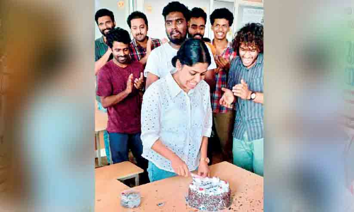 സിവിൽ സർവിസിൽ മലപ്പുറത്തെ ആദ്യ റാങ്കുകാരിയായി അപർണ