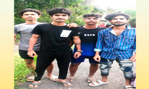 തിരയിൽപെട്ട വിനോദസഞ്ചാരിയെ രക്ഷപ്പെടുത്തി