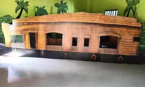 കെട്ടുവള്ള മാതൃകയിൽ ക്ലാസ് മുറിയൊരുക്കി വെച്ചൂച്ചിറ എണ്ണൂറാംവയൽ സ്കൂൾ