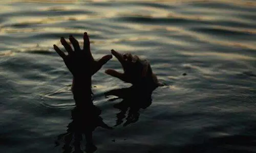 ഉമ്മത്തൂർ പുഴയിൽ ഒഴുക്കിൽപെട്ട വിദ്യാർഥി മരിച്ചു; ഒരു കുട്ടിയെ കാണാതായി