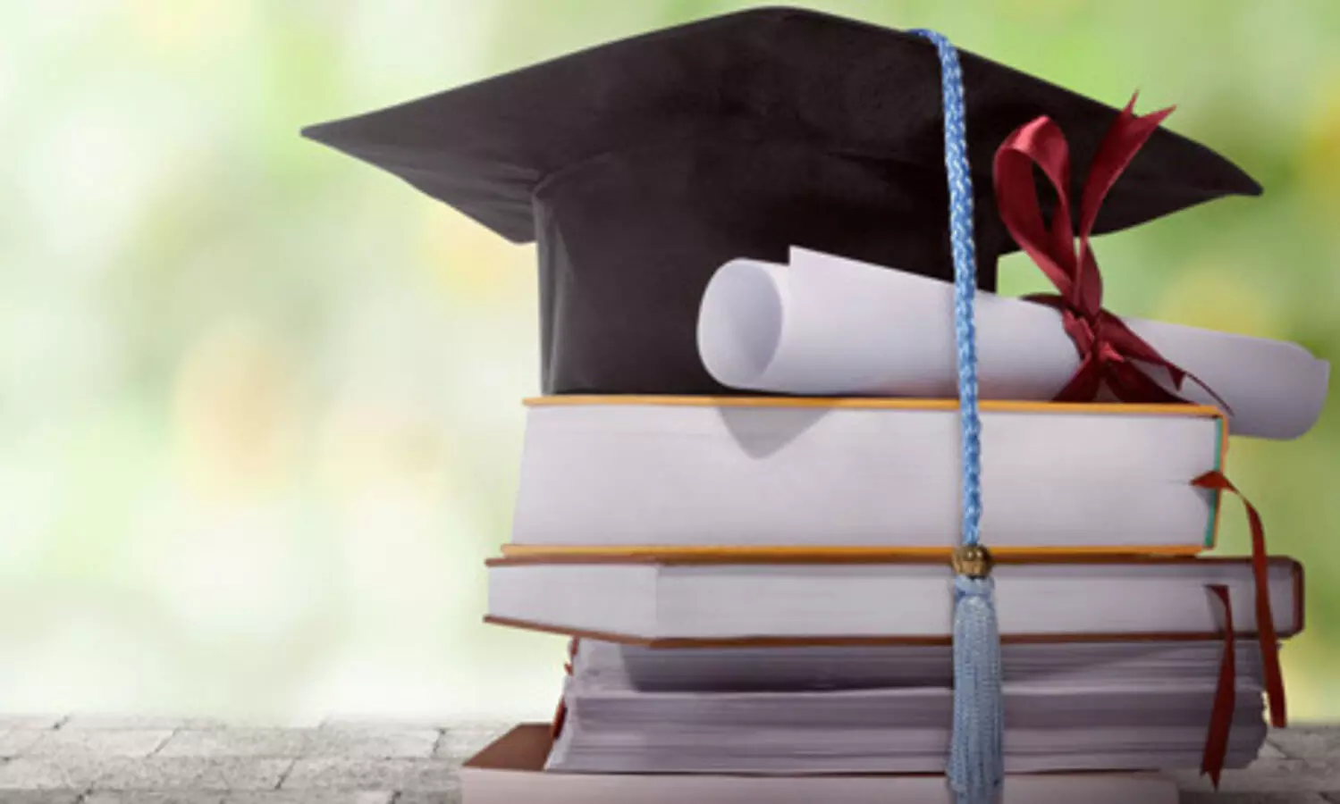 ബഹ്​റൈനിലെ 18 വിദ്യാർഥികൾക്ക്​​ ഇന്ത്യയിൽ ഉപരിപഠനത്തിന്​ സ്​കോളർഷിപ്പ്​