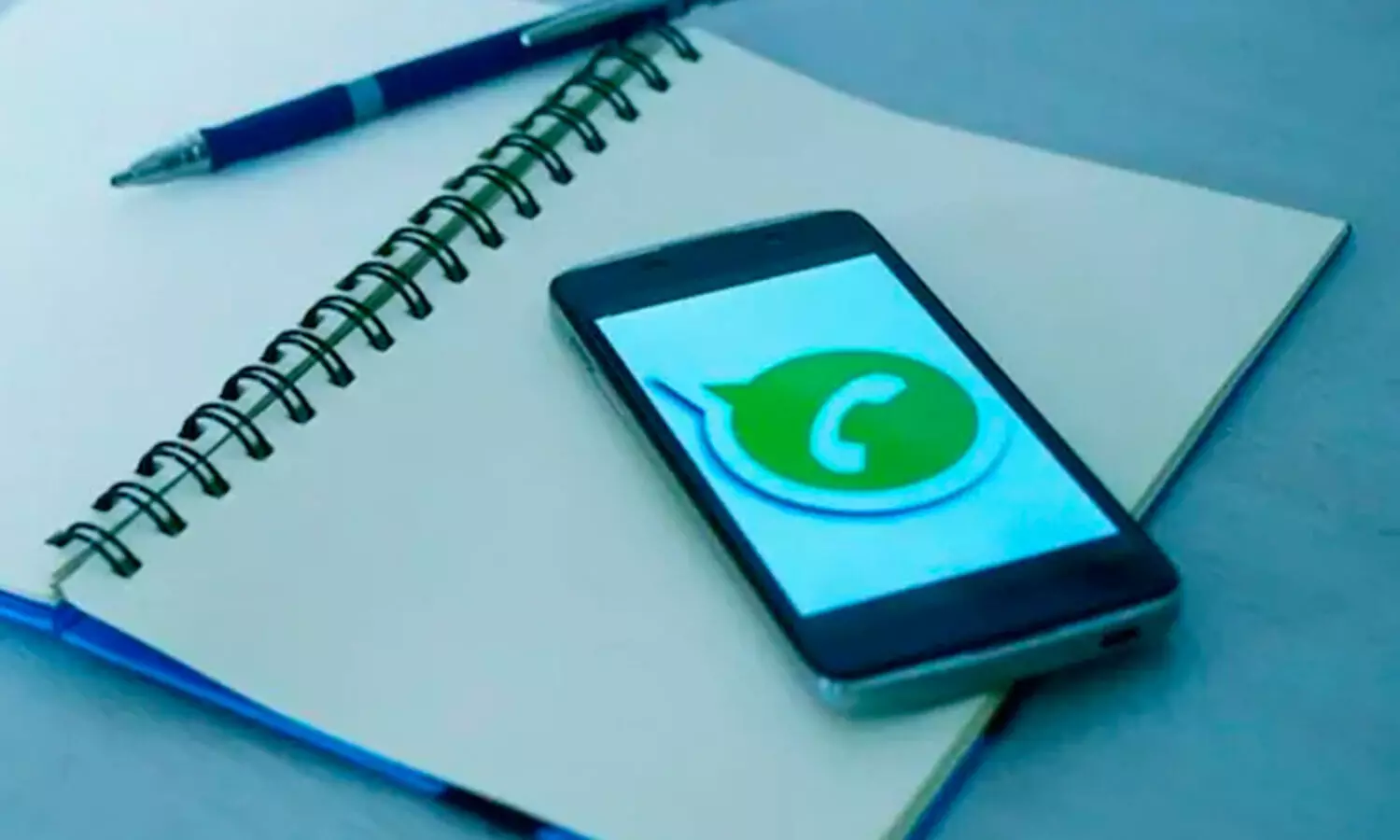 വാട്സ്ആപ്പ് നമ്മളറിയാതെ മൈക്രോഫോൺ പ്രവർത്തിപ്പിക്കുന്നു’; വിവാദമായതോടെ വിശദീകരണവുമായി കമ്പനി